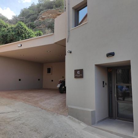 Alpha Suites Chania  Exteriör bild