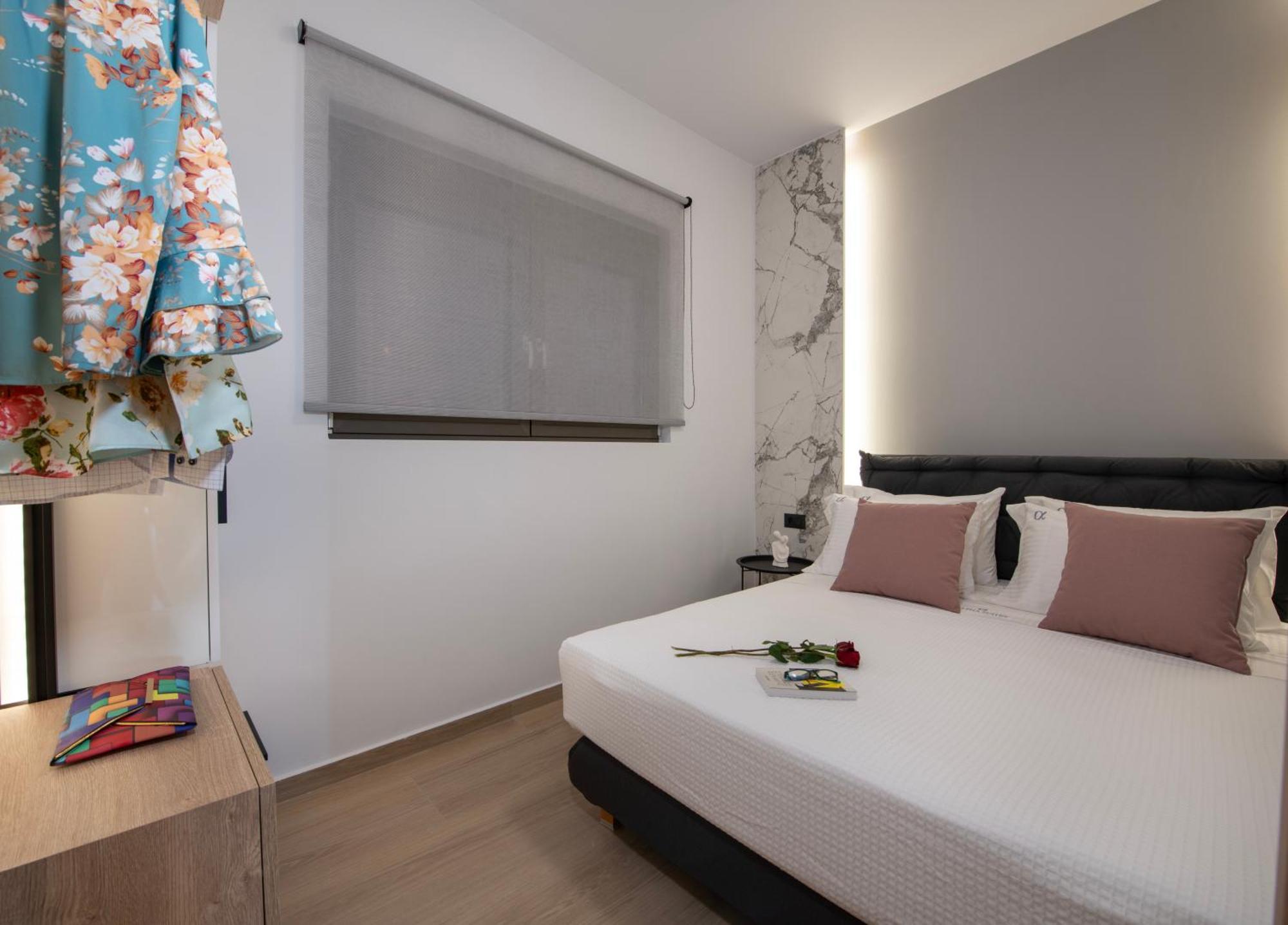Alpha Suites Chania  Exteriör bild