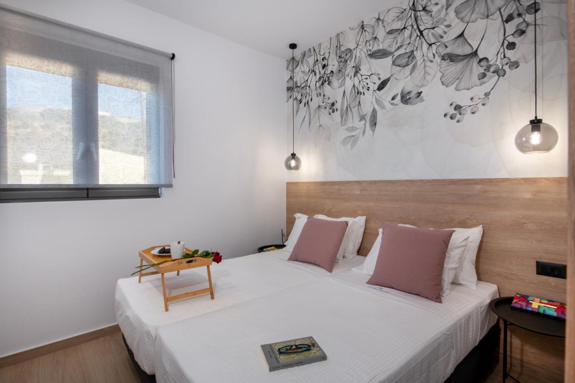 Alpha Suites Chania  Exteriör bild